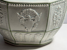 Load image into Gallery viewer, Staffordshire Pearlware Green Edge Sugar Bowl Seal Of United States And Columbia