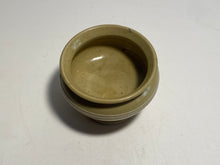 Load image into Gallery viewer, Antique Yelloware Mochaware Master Salt With White Bands Blue
