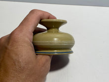 Load image into Gallery viewer, Antique Yelloware Mochaware Master Salt With White Bands Blue

