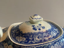 Load image into Gallery viewer, Historical Staffordshire Blue Teapot Hartford Connecticut State House

