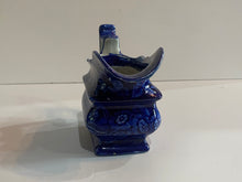 Load image into Gallery viewer, Historical Staffordshire Blue Creamer Mount Vernon Seat of the Late General Washington
