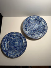 Load image into Gallery viewer, Staffordshire Blue Transfer Dinner Plate Quadrupeds Lion Ca. 1825.
