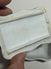 Load image into Gallery viewer, Staffordshire Porcelain Seal Of The United States Match Safe Box 19th C
