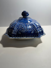 Load image into Gallery viewer, Staffordshire Blue Transfer Quadruped Covered Vegetable Dish Polar Bear Ca. 1825
