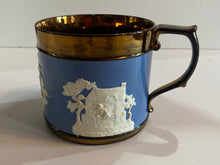 Load image into Gallery viewer, Staffordshire Copper Luster Mug with Seal of United States Florals
