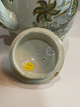 Load image into Gallery viewer, Staffordshire Pearlware Chinoiserie Pagoda Pattern Barge Pot Huge
