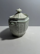 Load image into Gallery viewer, Staffordshire Pearlware Green Edge Sugar Bowl Seal Of United States And Columbia
