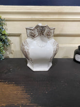 Load image into Gallery viewer, Boston Mails Brown Pitcher
