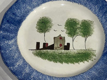 Load image into Gallery viewer, Spatterware Blue Spatter Dinner Plate Fort Pattern Ca. 1830
