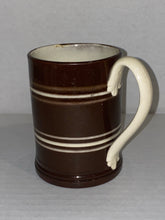Load image into Gallery viewer, Creamware Mochaware Dipped Tankard With Line Design Ca. 1820
